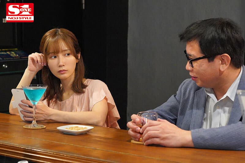 หนังav เจอกันในผับชวนไปกินตับจนติดใจ SSIS-931 1