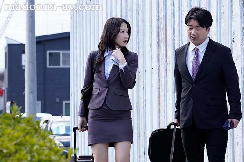 หนังxญี่ปุ่น ไปคุยงานโดนเล่นกามบนรถไฟ JUR-470 3